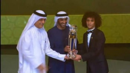 الإماراتي "عمر عبد الرحمن" أفضل لاعب في قارة اسيا لعام 2016