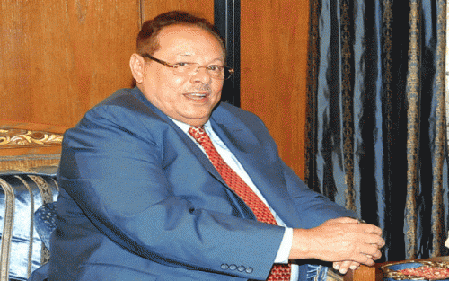 في مقابلة مطولة مع صحيفة مصرية : علي ناصر محمد يطالب بدولة إتحادية من إقليمين