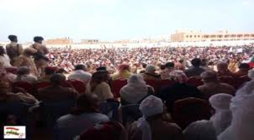 استقبال جماهيري حاشد للسلطان "بن عفرار" لدى وصوله سقطرى