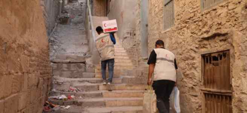 هيئة الهلال الاماراتي تدشن برنامج المساعدات الإغاثية للعام 2021 في المكلا بمحافظة حضرموت