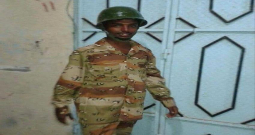 الآلاف من أبناء شبوة يشيعون جثمان الشهيد زكريا العلوي باعوضة بميفعة