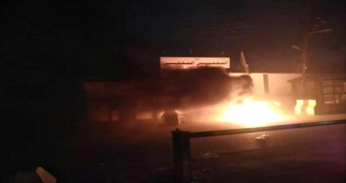 ملاك البسطات المخالفين للقانون في الشيخ عثمان يشعلونها حرائق