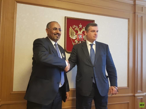 الرئيس الزبيدي يزور موسكو على رأس وفد من الانتقالي الجنوبي