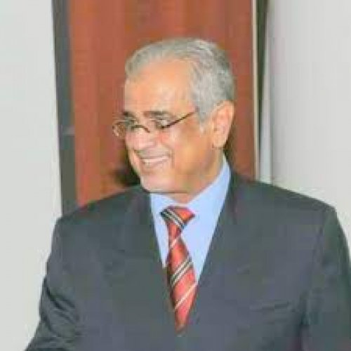 أكاديمي يؤكد أن صراعنا مع صنعاء في الاساس هو صراع هوية.