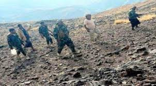 قائد قوات دفاع شبوة يتفقد الجبهات الواقعة على الحدود مع اليمن