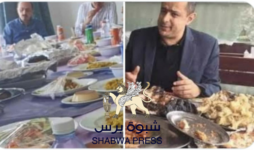 أكاديمي يتلقى "نصيحة من مسئول سمين".