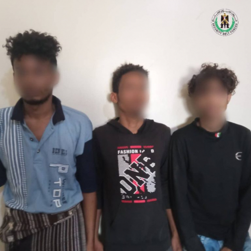 القبض على عصابة يمنية تمتهن سرقة الدراجات النارية في لحج وتبيعها في تعز 