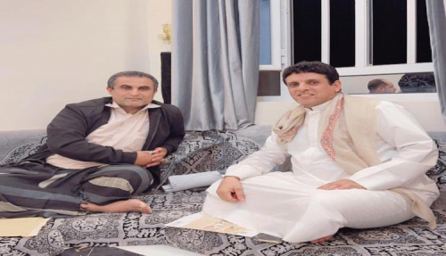 عضو رئاسة الانتقالي "الشيخ باكريت" يتكفل بتوفير أجهزة جيولوجية لدعم كلية النفط بشبوة