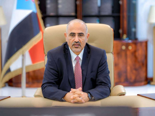 عـــاجـل: المجلس الانتقالي يعلن مرحلة انتقالية لاستعادة دولة الجنوب برعاية دولية (نص البيان) 