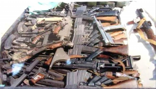 قوات طوارئ الغزو اليمني الرابع تنهب أمانات المواطنين بقوة السلاح بالمكلا