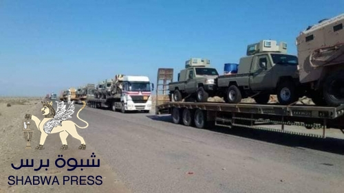 42 قاطرة تعزيزات عسكرية سعوديه جديدة في طريقها إلى العاصمة عدن 