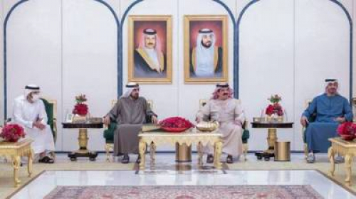 ملك البحرين يلتقي الشخ محمد بن زايد ومحمد بن راشد في أبو ظبي