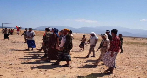 خليفة الإنسانية تطور ملعبا رياضيا في سقطرى