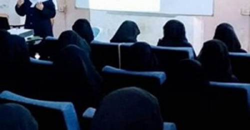 خليفة الإنسانية تطلق رحلة علمية لطالبات الزهراء بسقطرى