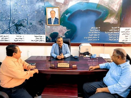 محافظ العاصمة عدن يطلع على أعمال صندوق النظافة والتحسين ومكتب الصحة والسكان 