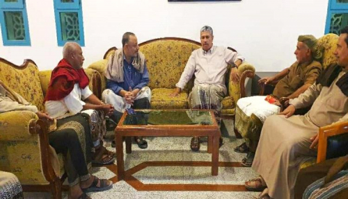 قائد الهبة الحضرمية يؤكد لـ بحاح: حضرموت جزء لا يتجزأ من الجنوب