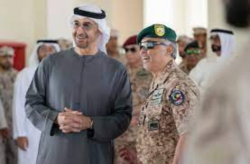رئيس الإمارات وملك ماليزيا يشهدان تدريبات عسكرية مشتركة
