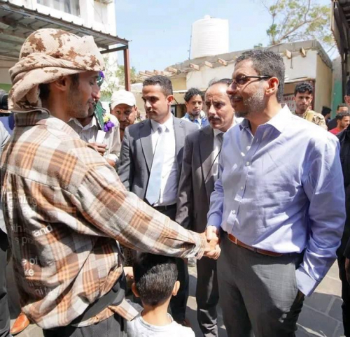 زيارات بن مبارك للمرافق ونزوله للشارع تكرار لحركات معين الاستغفالية