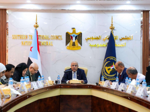 الجمعية الوطنية تدعو السعودية والإمارات لإنقاذ الخدمات بعدن