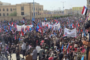 فعالية شبوة قائمة يوم غداً رغم التهديد الأمني&hellip; فضيحة عجر الأمن عن حماية سيارة مدرس أبنائهم 