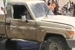 عاجل: انفجار يستهدف طقمًا عسكريًا لقوات درع اليمن العليمية في سيئون