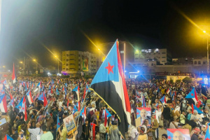 ساحة العروض تكتظ بحشود المتظاهرين قبيل انطلاق مليونية القرار (صور)