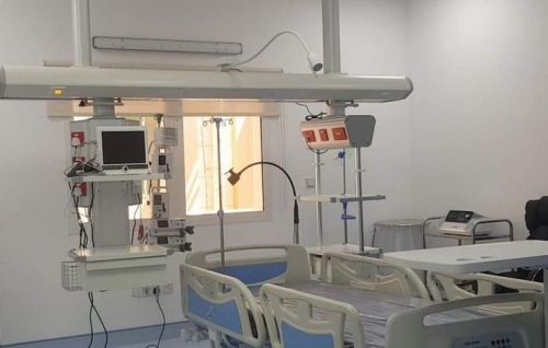 تجهيزات إماراتية لتطوير العناية المركزة بمستشفى خليفة في سقطرى