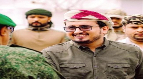 قيادي في المجلس الانتقالي يعلق على اقتحام المتظاهرين لقصر معاشيق في عدن