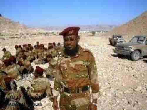 ماذا يفعل هاشم الأحمر في معسكر السويري لتدريب عناصر القاعدة شرق سيئون 