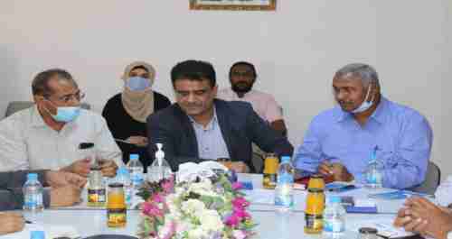 المدير الجديد لمصفاة عدن يعقد أولى لقاءاته بمسؤولي الشركة