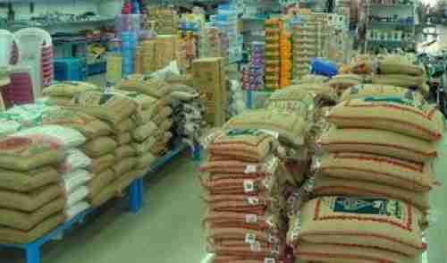 مليشيات أخوان شبوة تنهب قافلة اغاثية مخصصة للفقراء في عتق 