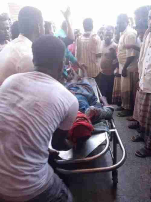 حراسة محافظ حضرموت تطلق النار على محتجين في منطقة ميفع حجر وتقتل مواطن وتصيب اخرين (أسماء)