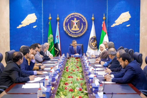 هيئة رئاسة الانتقالي تشيد بتكاتف القوى الوطنية في شبوة لوأد محاولات إحياء الأحزاب اليمنية