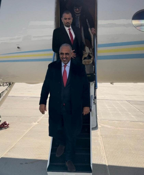 الرئيس الزُبيدي يصل موسكو