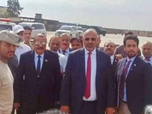 الرئيس الزُبيدي يعود إلى العاصمة عدن