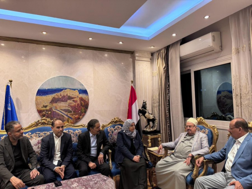دعاة الإقليم الشرقي يستجدون بـ "بن دغر والبركاني" لإقامة كيانهم الوهمي