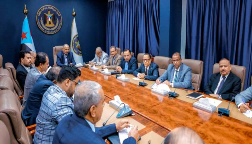 الرئيس الزُبيدي يوجّه بتنفيذ مصفوفة شاملة لمعالجة قضايا المواطنين