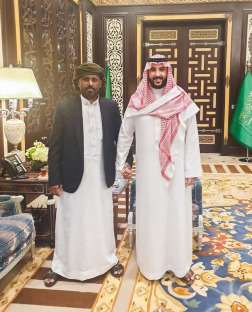 نشر "بن حبريش" صورته مع الأمير "خالد بن سلمان" ليس عبثا