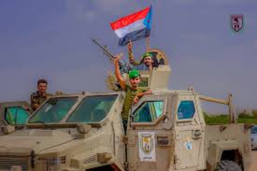  استشهاد جندي جنوبي وإصابة 5 في هجوم حوثي بشبوة