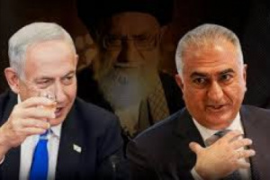 الخنجر المسموم: هل تعود إيران إلى دور "الشرطي الأمريكي" في الخليج؟ شبح الشاهنشاهية يطل من جديد