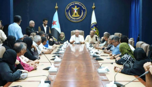 الانتقالي يكسِر إغلاق مقراته في عدن ويستأنف اجتماعاته (تفاصيل)