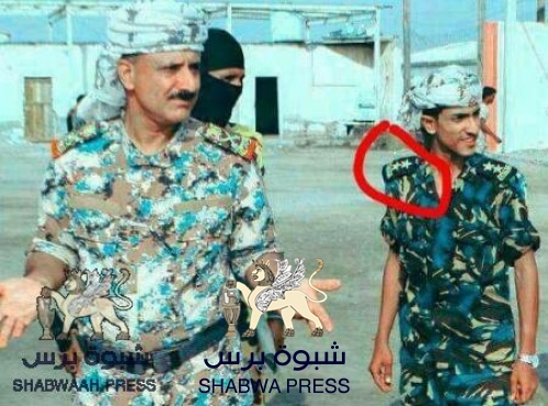 قائد عسكري يهاجم قائد القوات الخاصة بعدن ويطالب بإقالته ويتهمه بالسرقة 