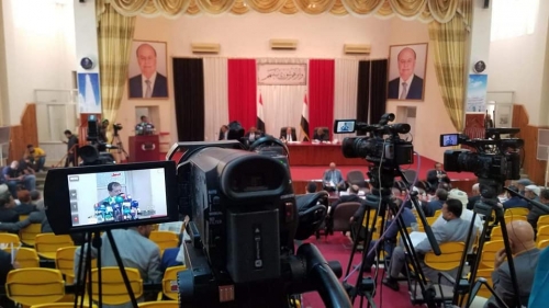 إنهاء جلسات نواب الشرعية في سيئون بشكل مفاجئ