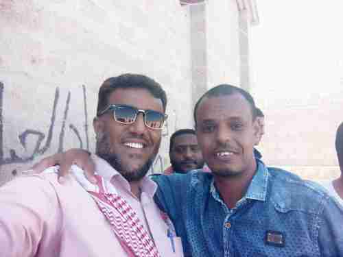 بعد احتجاز تعسفي لمدة سنة: الافراج عن الصحفي عبدالله بكير بالمكلا