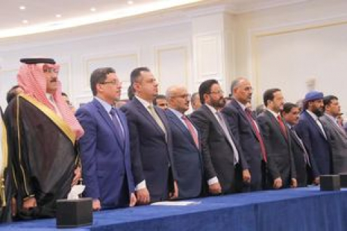 اليد الخفية وراء تشكيله.. كوكتيل مجلس القيادة الرئاسي