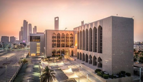 أصول القطاع المصرفي الاماراتي تتجاوز 4.2 تريليون درهم للمرة الأولى في تاريخها
