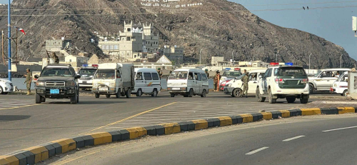 تحذير عاجل: إغلاق مداخل عدن وانتشار أمني.. و أبوزرعة يوجه بمنع وقمع التظاهرة