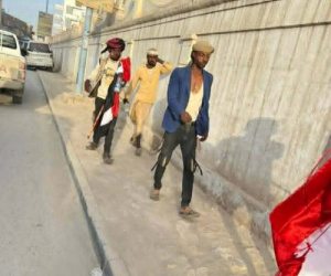  حضارم بالإيجار.. من حشد إلى مسرحية مكشوفة.. &ldquo;حضارم تهامة&rdquo; عنوان ساخر يكشف زيف المشهد