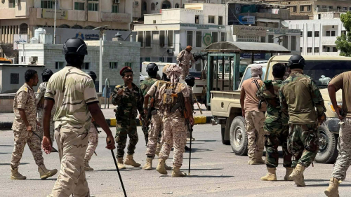 كيف مرّ &ldquo;المندسون&rdquo; من حواجز المكلا المغلقة؟