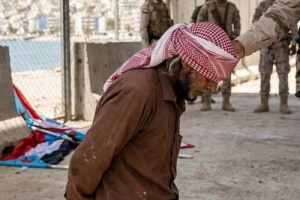 "كاد المعلّم أن يكون رسولاً".. اللعنة لمن يهين مربيي الأجيال: التربوي باسنبل يُهان على تراب أرضه بأيد أجنبية